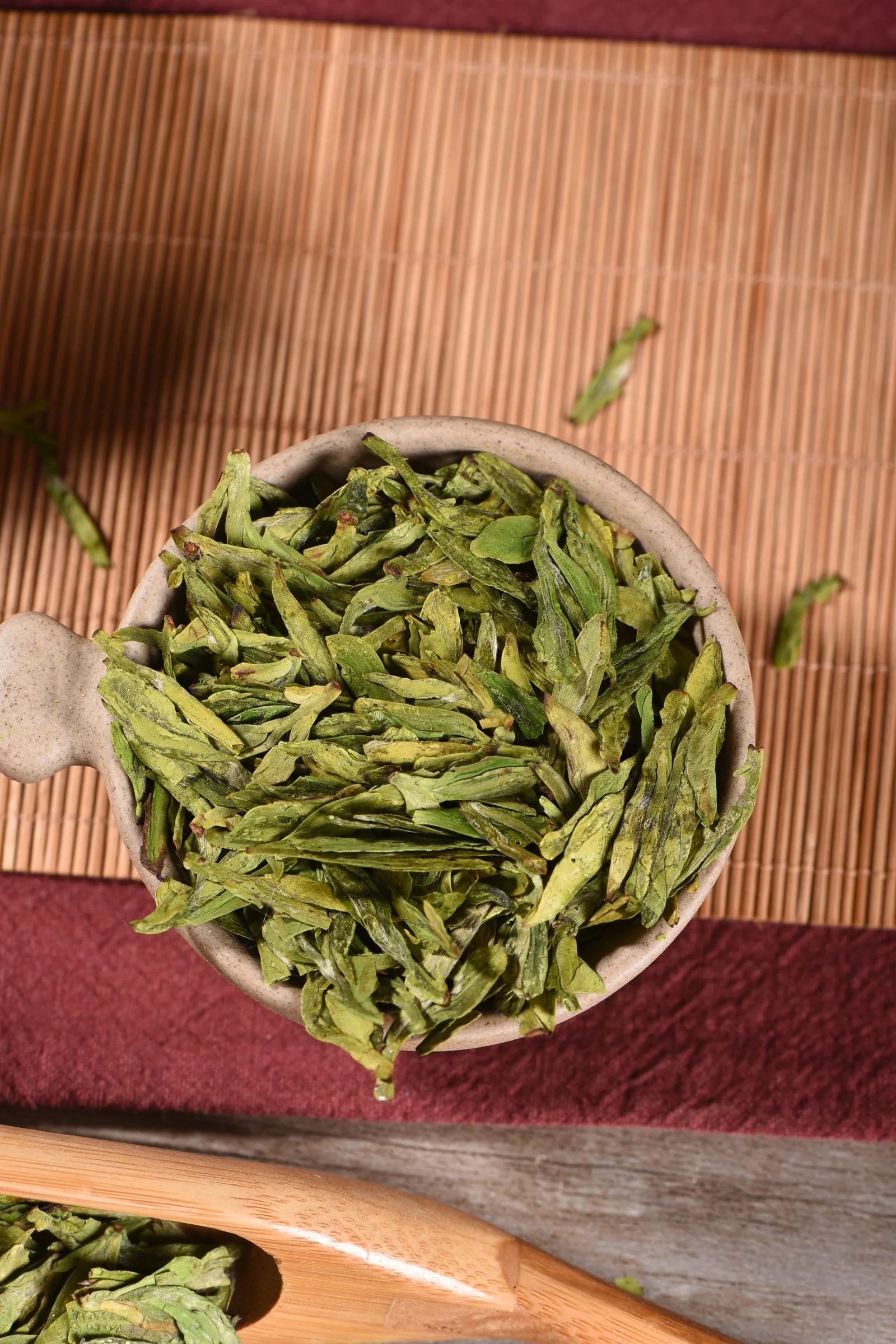 Premium Longjing Tea from Zhejiang - Image 5